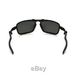 100% Authentic Oakley Exdisplay Mens Badman Iridium Polarised Sunglasses OO6020