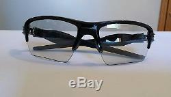 Brand New Oakley Oo9188-50 Flak 2.0 XL Men Sunglasses Iridium Photochromic Lens