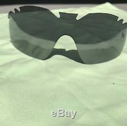 Men's Oakley Sunglasses, with hard case. Two lenses, one polarized, in hard case