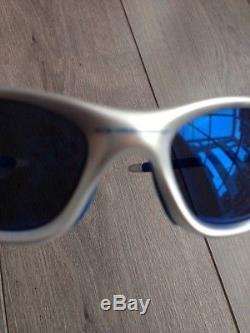 Men's Silver And Blue Oakley Sunglasses Mint Condition With Case Box & Warranty