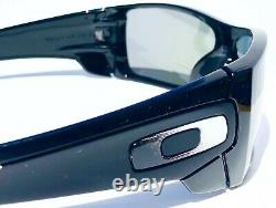 NEW! Oakley BATWOLF Black Ink POLARIZED Galaxy Chrome Mirror Sunglass 9101