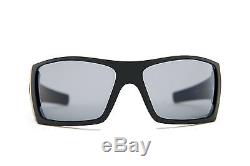 NEW Oakley BATWOLF OO9101 04 Matte Black Mens Sunglasses Glasses Polarised