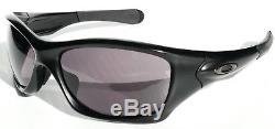 NEW Oakley PIT BULL in Matte Black w Grey lens Collector Sunglass 9161-04