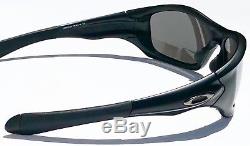 NEW Oakley PIT BULL in Matte Black w POLARIZED Mirrored lens Sunglass 9161