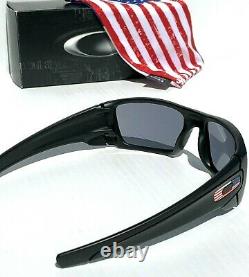 NEW Oakley SI FUEL CELL Matte BLACK USA FLAG Grey Tactical Sunglass 9096-38