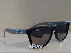 NIB Authentic Oakley Frogskins GP75 Sunglasses Matte Black with Black Iridium Lens