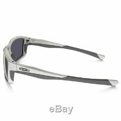 New Authentic Oakley Chainlink Sunglasses Grey Polarized Lens OO9247-07