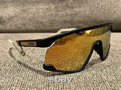 New Oakley BXTR METAL OO9237-0139 Matte Black / PRIZM 24K Sunglasses