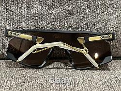 New Oakley BXTR METAL OO9237-0139 Matte Black / PRIZM 24K Sunglasses