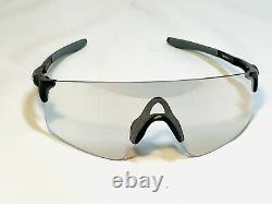 New Oakley Evzero Blades Sunglasses Photochromic Transitions Clear to Black
