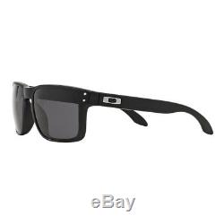 New Oakley Holbrook Sunglasses OO9102-01 Matte Black Grey Polycarbonate Lens NIB