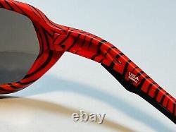 New Oakley Plazma Red Tiger Sunglasses Prizm Black Limited Edition Rare Striped