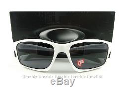 New Oakley Sunglasses Chainlink White Grey Polarized OO9247-07 Authentic