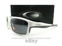 New Oakley Sunglasses Chainlink White Grey Polarized OO9247-07 Authentic