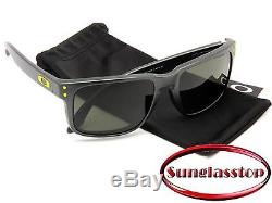 New Oakley Sunglasses Holbrook Steel Frame / Dark Grey Lenses OO9102-38