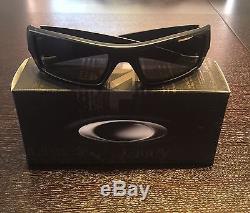 OAKLEY GASCAN 03-473 Matte Black Grey Sunglasses BRAND NEW AUTHENTIC