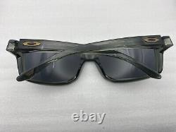 OAKLEY Men's Gibston Olive Clear Sunglasses Black Polarized Lens 6117 132 EUC