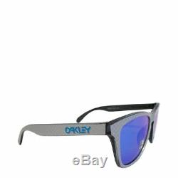 OO9013-C055 Mens Oakley Frogskins Sunglasses Checkbox Silver/Prizm Sapphire