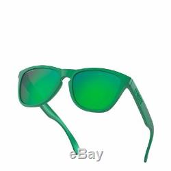OO9013-C655 Mens Oakley Frogskins Sunglasses Gamma Green/Prizm Jade