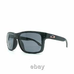OO9102-E6 Mens Oakley Holbrook Sunglasses