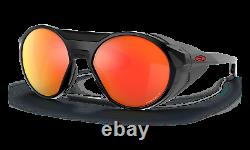 OO9440-1056 Oakley Clifden Pol Black with PRIZM Ruby Pol New