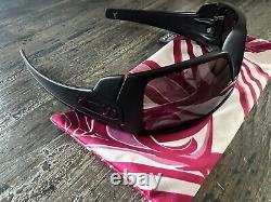 Oakley Batwolf Polarized Breast Cancer Awareness Sunglasses withRARE Pink Icons