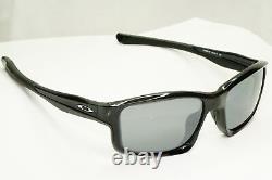 Oakley Chainlink Polarised Sunglasses Black Iridium Silver Mirror OO 9247 09