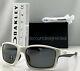 Oakley Chainlink Sunglasses Oo9247-07 Matte White Frame Gray Polarized Lens 57mm