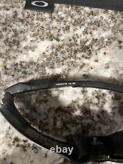 Oakley ENCODER STRIKE 9235-0139 Sunglasses Matte Black withPrizm Black Vented New