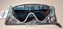 Oakley Eyeshade Heritage Collection Shied Sunglasses Polished Grey / Grey Lens