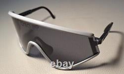 Oakley Eyeshade Heritage Collection Shied Sunglasses Polished Grey / Grey Lens