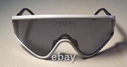 Oakley Eyeshade Heritage Collection Shied Sunglasses Polished Grey / Grey Lens