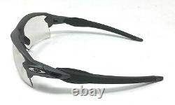 Oakley Flak 2.0 XL Photochromic Clear Lens Men's Sunglasses OO9188-16