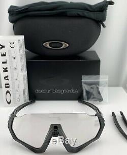 Oakley Flight Jacket Sunglasses OO9401-07 Black Clear To Black Photochromatic