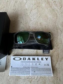 Oakley Holbrook POLARIZED Sunglasses OO9102-J855 Woodgrain /PRIZM Shallow Water