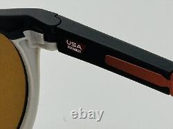 Oakley Hstn Sunglasses Matte Carbon Frame Prizm Tungsten Lens Bronze