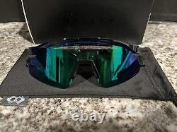 Oakley Hydra Sunglasses Translucent Blue Prizm Jade Mirrored 137mm