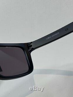 Oakley Men Sunglasses Holbrook XL OO9417-01 Matte Black Frame / Warm Grey Lenses