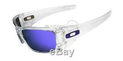 Oakley Men's FUEL CELL Polished Clear Frame / Violet Iridium OO9096-04