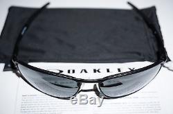 Oakley Men's Polarized Conductor 8 OO4107-02 Black Square Sunglasses
