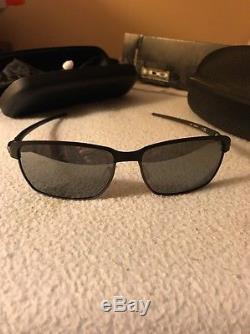 Oakley Men's Tinfoil Carbon Polarized Iridium Sunglasses Satin Black OO6018-02