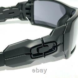 Oakley OIL RIG Matte Black frame w Black iridium Lens Sunglass 9081 03-464