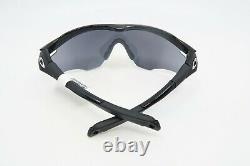 Oakley OO9212-01 New Black/ Gray M2 Frame XL Shield Sunglasses with case