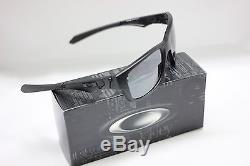 Oakley Polarized Jupiter Squared Sunglasses Matte Black / Black Iridium 9135-09