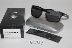 Oakley SLIVER F Sunglasses OO9246-01 Matte Black Frame With Grey Lens BRAND NEW