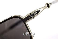Oakley Sonnenbrille/Sunglasses BADMAN OO6020-05 135 polarized Etui #