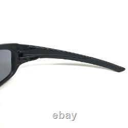 Oakley Sunglasses OO9236-16 VALVE Matte Black Square Frames with Blue Lenses