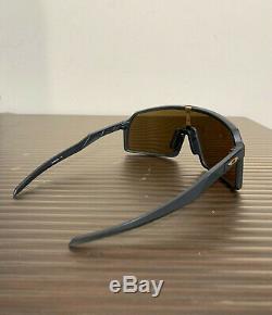 Oakley Sutro OO9406-0537 Matte Carbon withPrizm 24K Sunglasses
