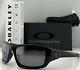 Oakley Valve Sunglasses Oo9236 12-837 Polished Black Black Iridium Polarized 60